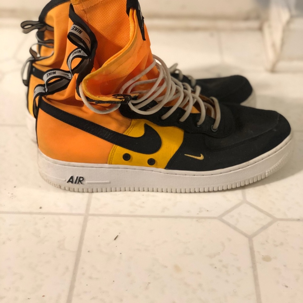 Nike Sf Air Force 1 high yellow laser